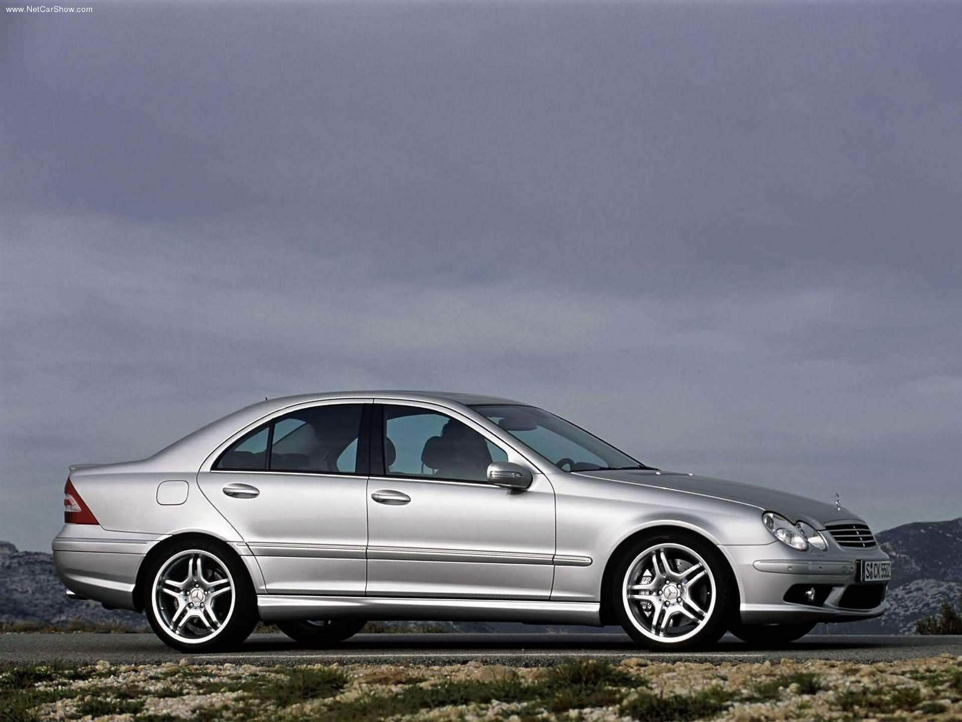 Mercedes-Benz-C55_AMG-2004-HD.jpg