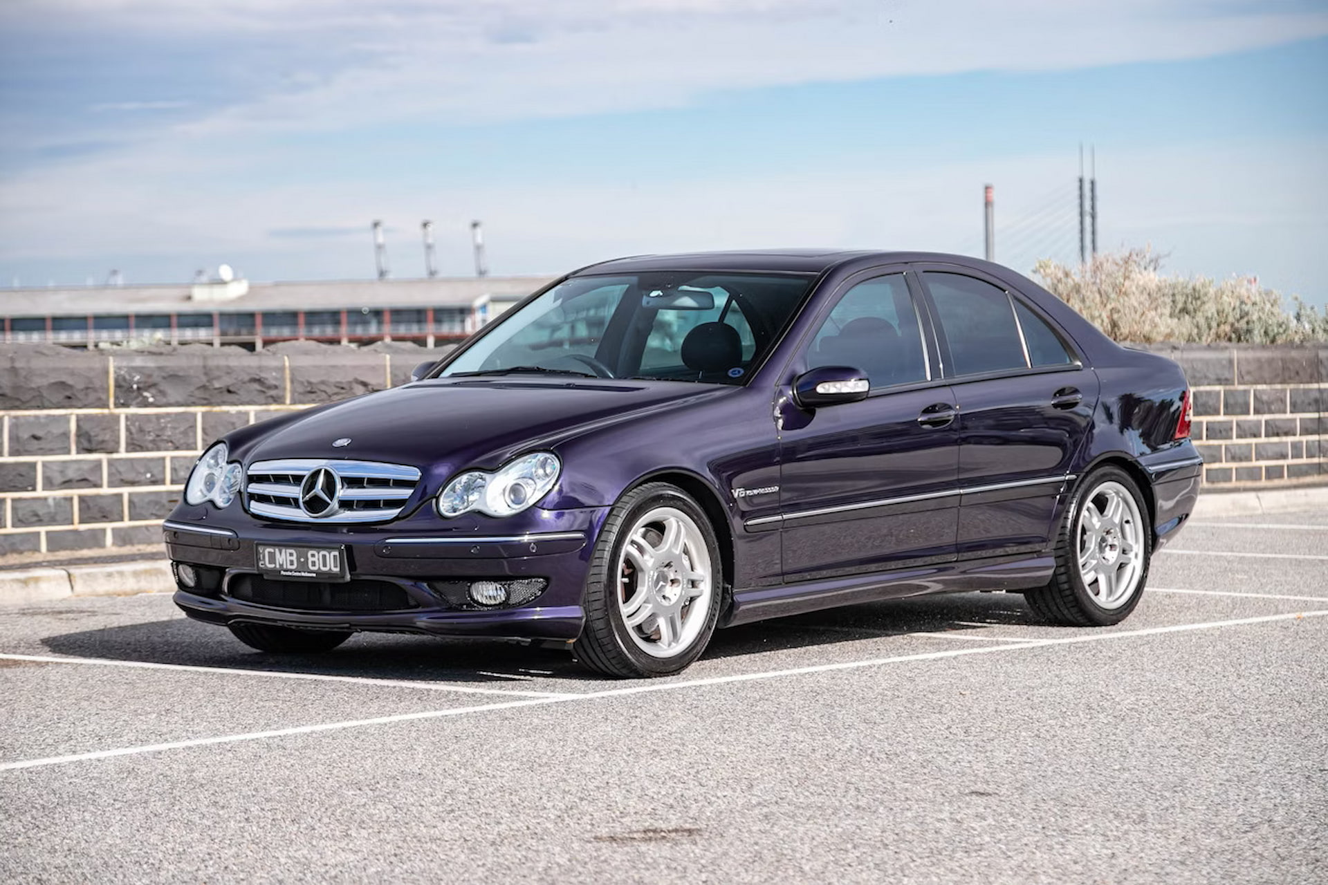 Mercedes_W203_C32_AMG (1).jpg